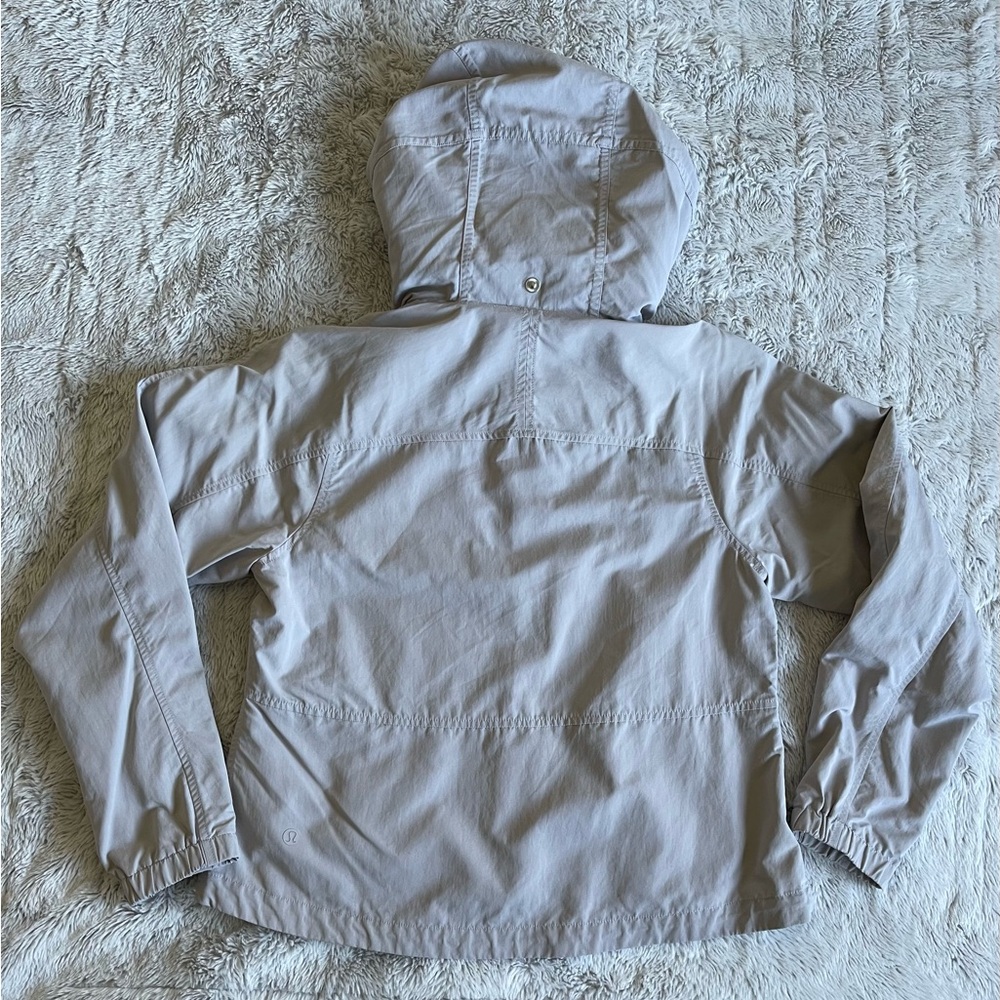 Lululemon Effortless Jacket Size 2 - image 5